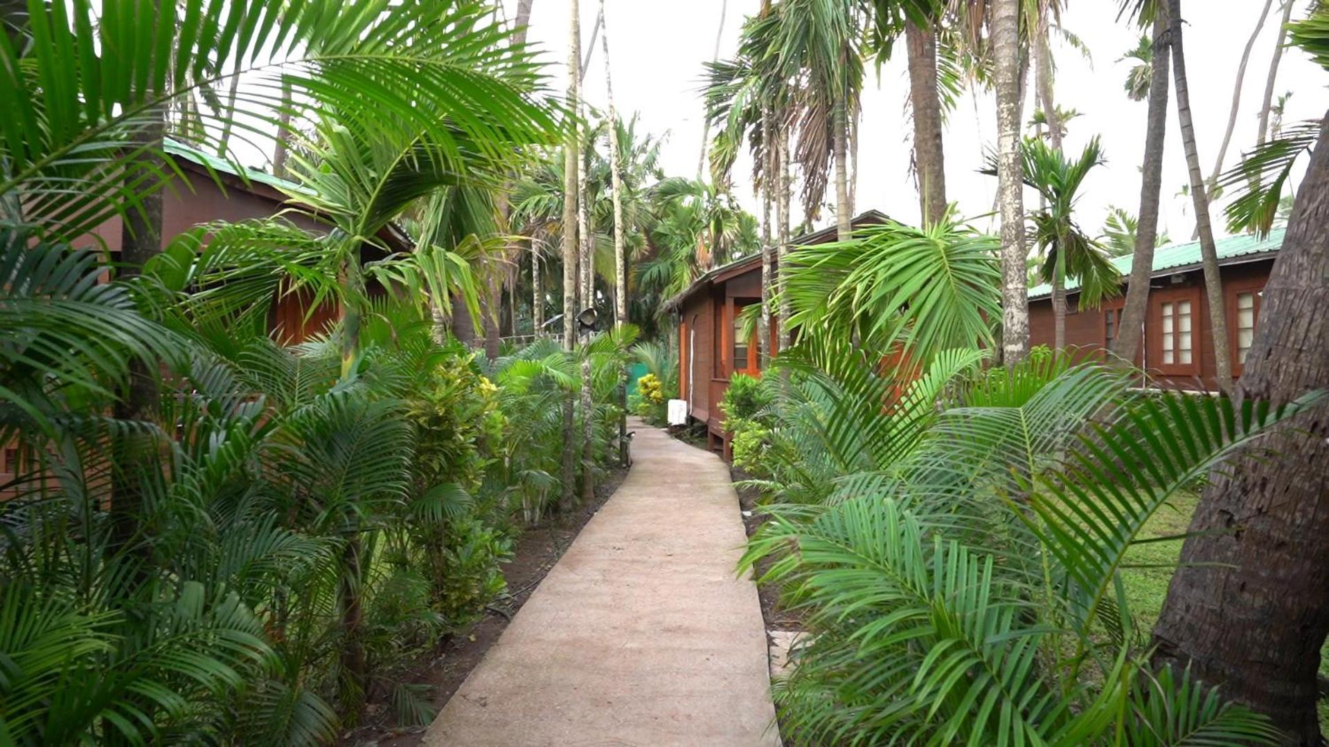 Tranquil Beach Resort Harihareshwar Exterior foto