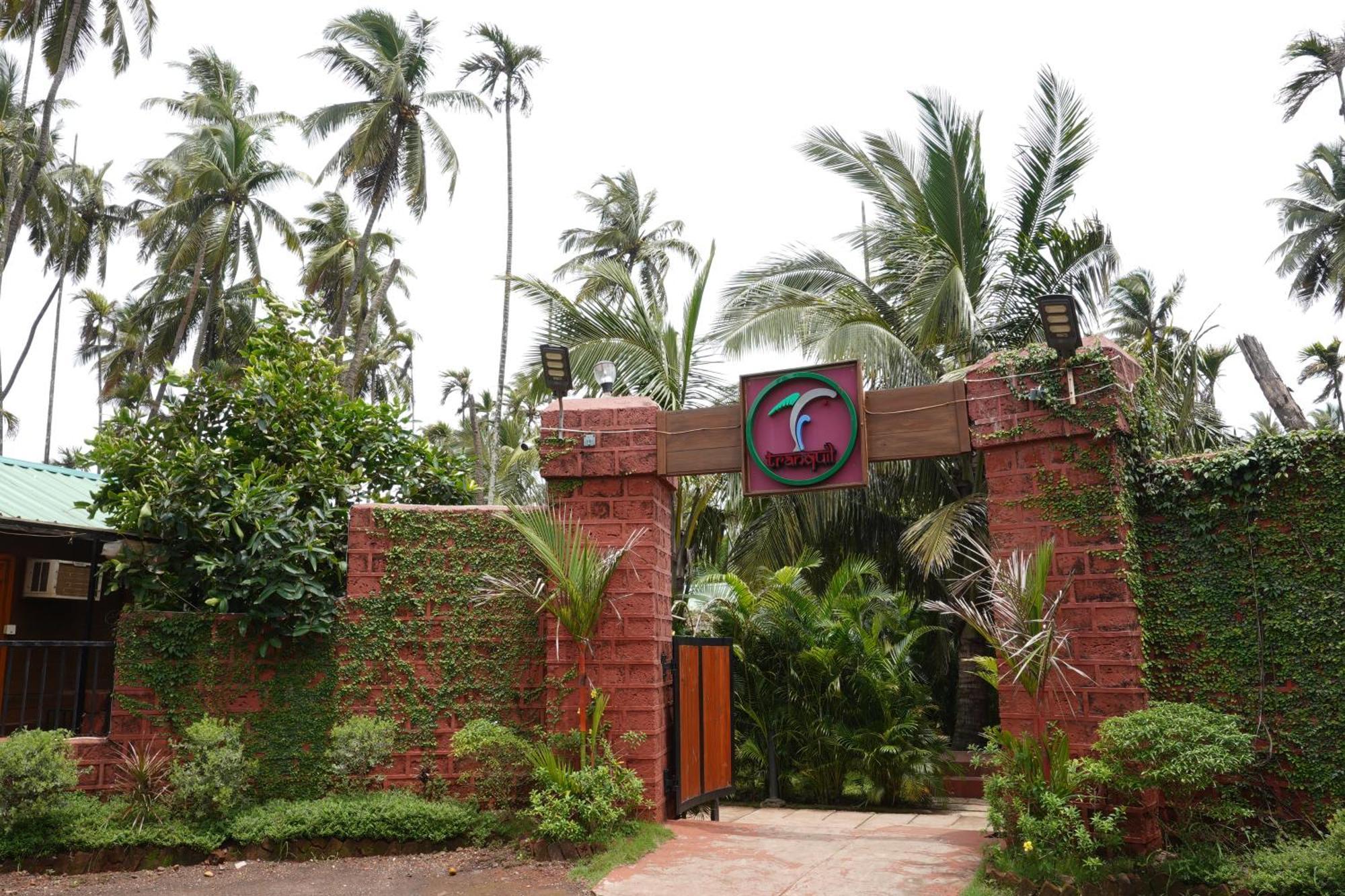 Tranquil Beach Resort Harihareshwar Exterior foto